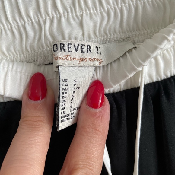 Forever 21 Casual Skirt - Picture 4 of 4